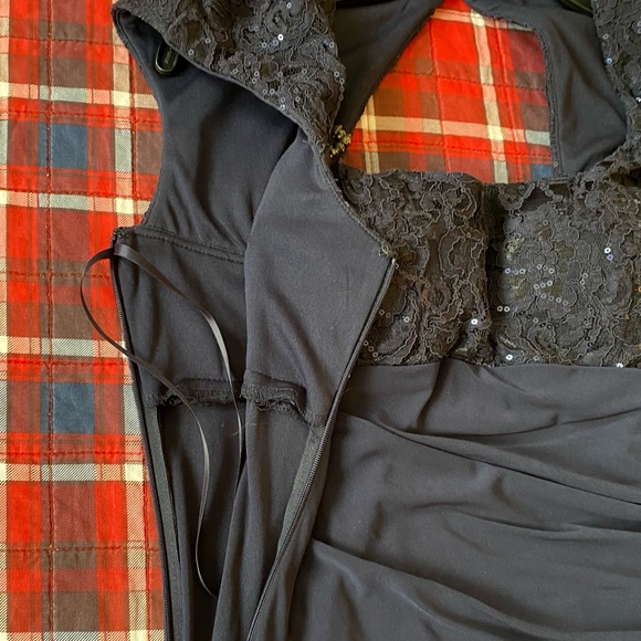 Navy blue ball gown - Picture 3 of 6